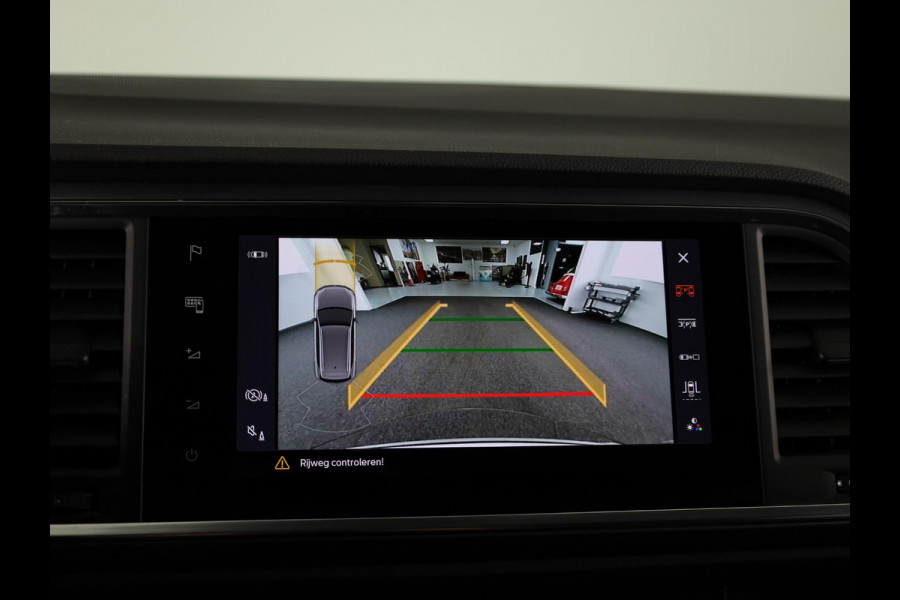 Seat Ateca 1.0 TSI Style Business Intense 81kw / 110pk | Navigatiesysteem 23.4 cm | Achteruitrijcamera | Climat control | Virtual cockpit | Park assist