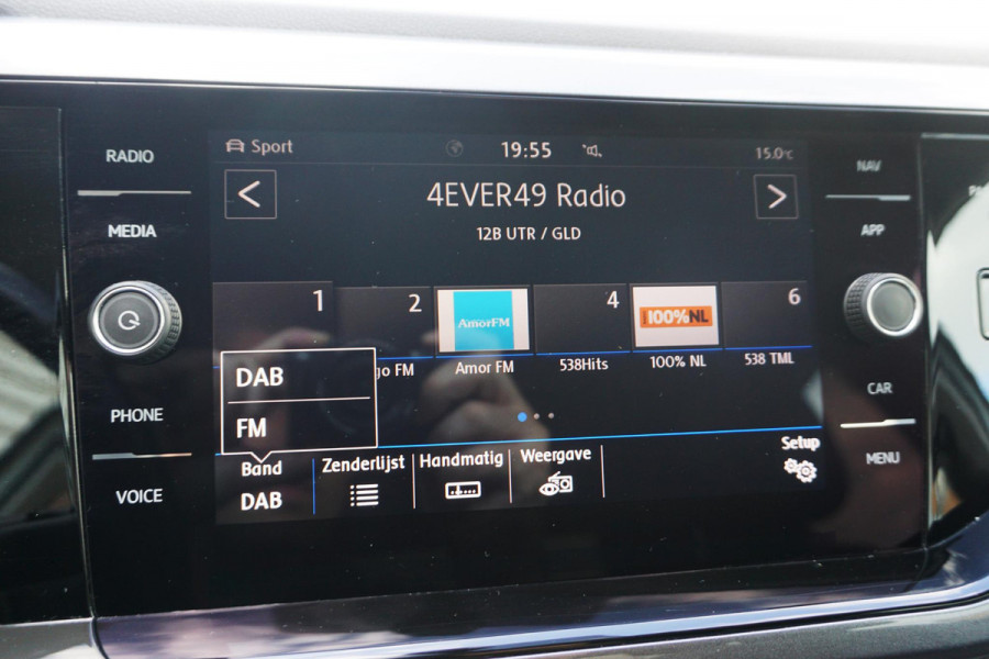 Volkswagen Polo 1.0 TSI Highline/Digi-Dash./PDC voor+achter/ Navigatie.