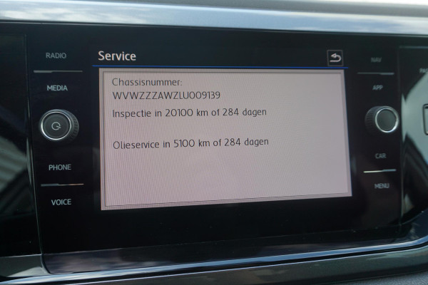 Volkswagen Polo 1.0 TSI Highline/Digi-Dash./PDC voor+achter/ Navigatie.