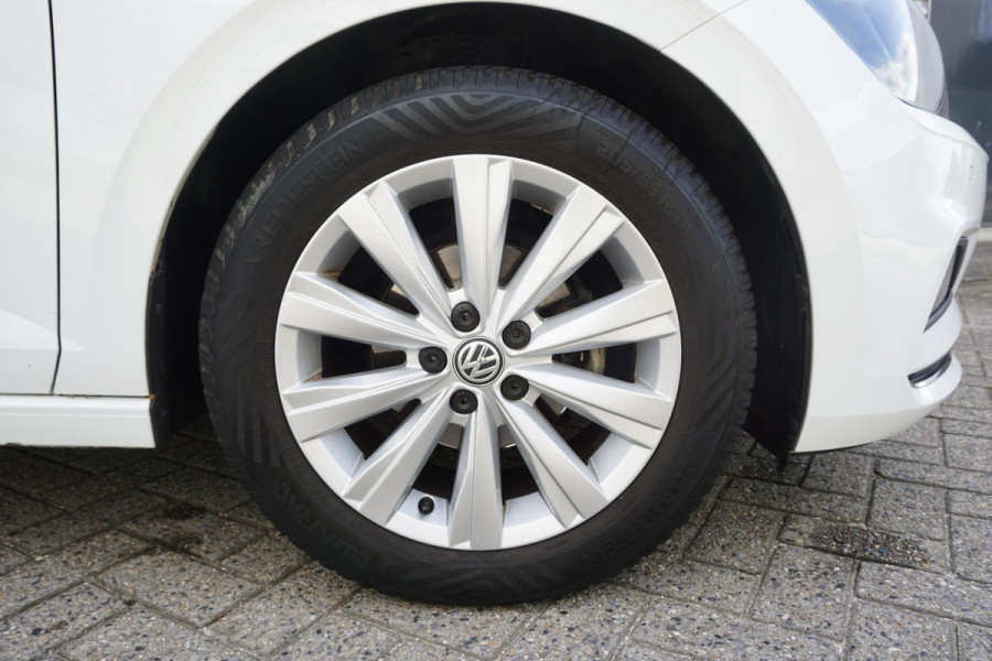 Volkswagen Polo 1.0 TSI Highline/Digi-Dash./PDC voor+achter/ Navigatie.