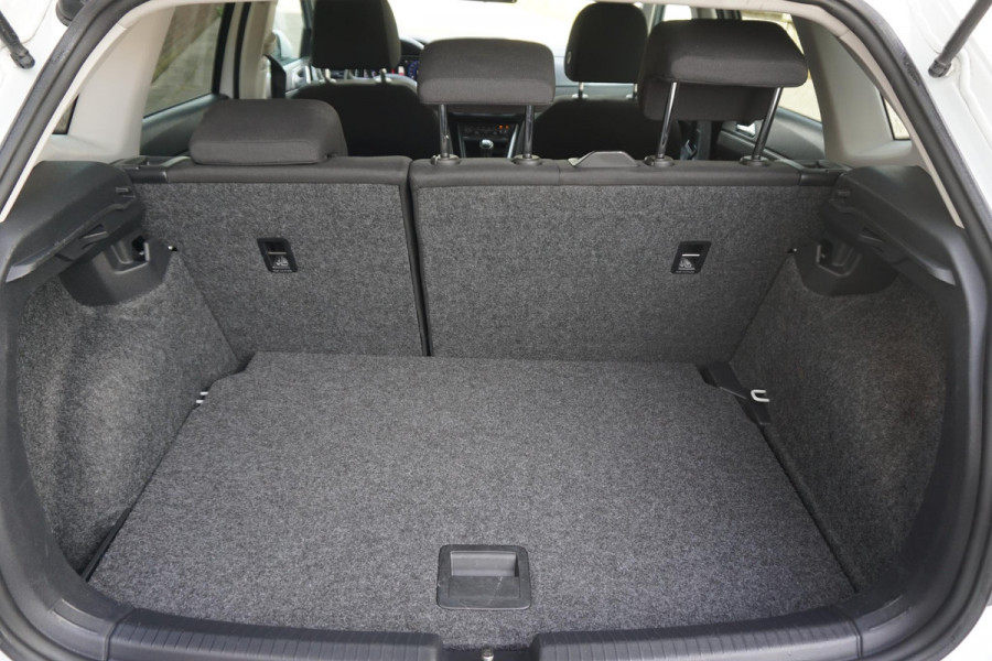 Volkswagen Polo 1.0 TSI Highline/Digi-Dash./PDC voor+achter/ Navigatie.