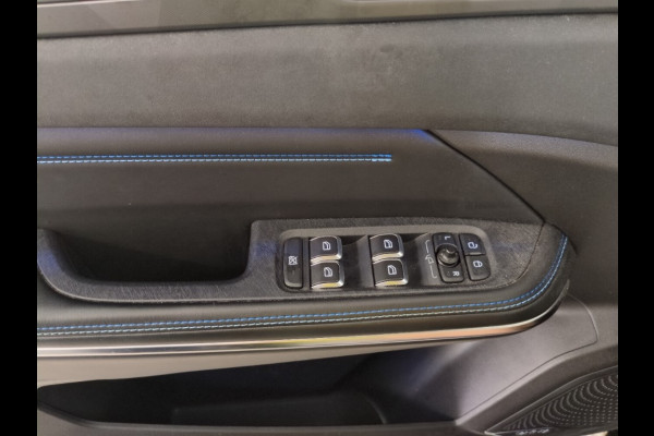 Lynk & Co 01 1.5 262pk Plug-in Adapt.Cruise Pano Carplay Trekhaakmeerprijs