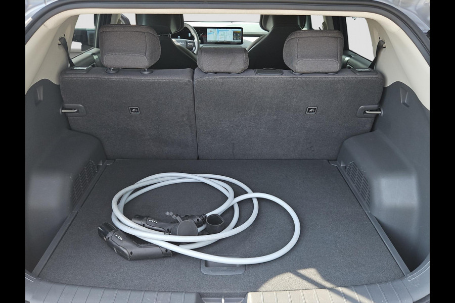 Kia EV3 Plus 81.4 kWh | Dodehoek Assistentie | Adapt. Cruise | Stoel- En Stuurverwarming | CarPlay/Android Auto | Wireless Charging Mobiel |