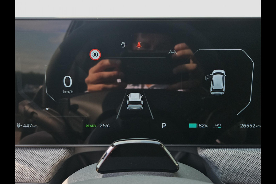 Kia EV3 Plus 81.4 kWh | Dodehoek Assistentie | Adapt. Cruise | Stoel- En Stuurverwarming | CarPlay/Android Auto | Wireless Charging Mobiel |