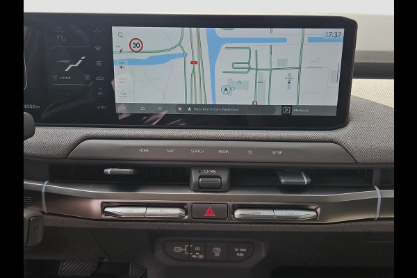 Kia EV3 Plus 81.4 kWh | Dodehoek Assistentie | Adapt. Cruise | Stoel- En Stuurverwarming | CarPlay/Android Auto | Wireless Charging Mobiel |