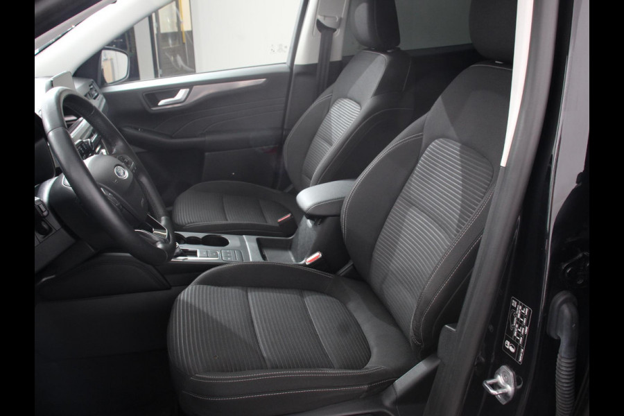 Ford Kuga 2.5 PHEV Vignale Climate control Adaptieve cruise control Led Lichtmetalen velgen Parkeersensoren Camera Stoelverwarming Stuurverwarming Navigatie Apple carplay/ Android Auto Trekhaak