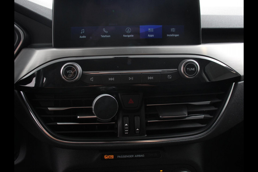 Ford Kuga 2.5 PHEV Vignale Climate control Adaptieve cruise control Led Lichtmetalen velgen Parkeersensoren Camera Stoelverwarming Stuurverwarming Navigatie Apple carplay/ Android Auto Trekhaak