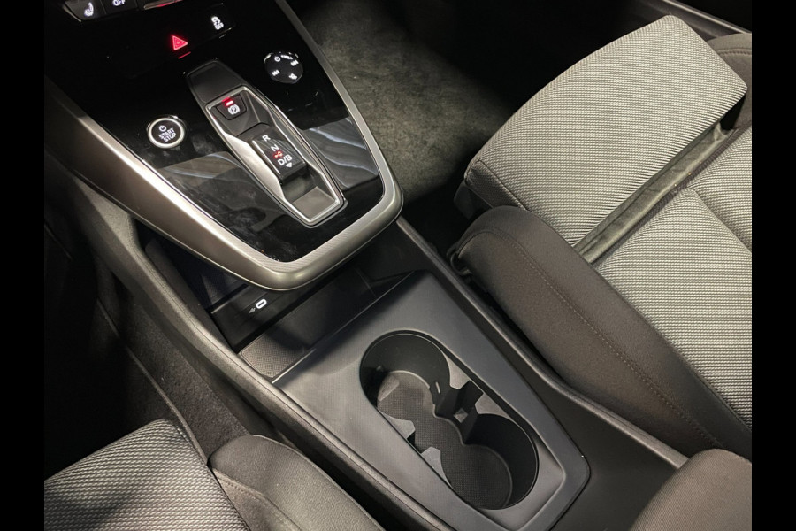 Audi Q4 e-tron 40 Advanced Edition 77 kWh|93%SOH|ELEK.TREKHAAK|ACC|APPLE CARPLAY|STOELVERW|NAVIGATIE|NL-AUTO|NAP|1e EIG|INCL. BTW|