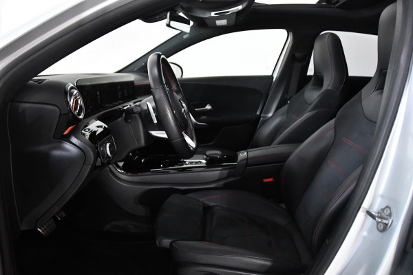 Mercedes-Benz A-Klasse 180 Business Solution AMG Pano,Burmester,Sfeer