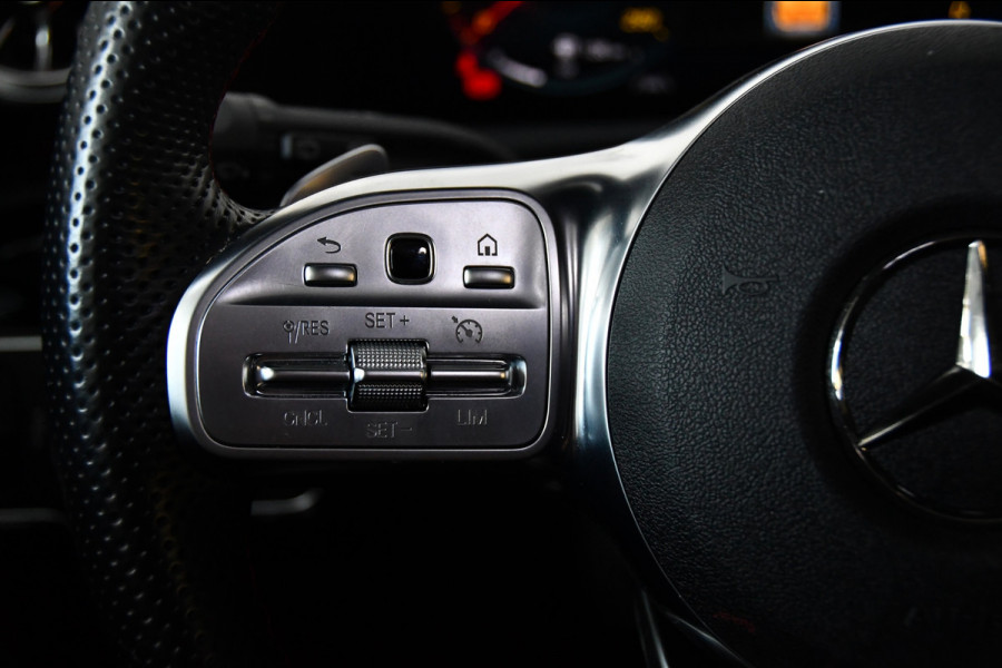 Mercedes-Benz A-Klasse 180 Business Solution AMG Pano,Burmester,Sfeer