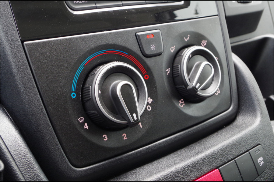 Citroën Jumper 2.2 BlueHDi 140pk L2H2 Zwaar 3.5t > Trekhaak/Camera/Cruise control...