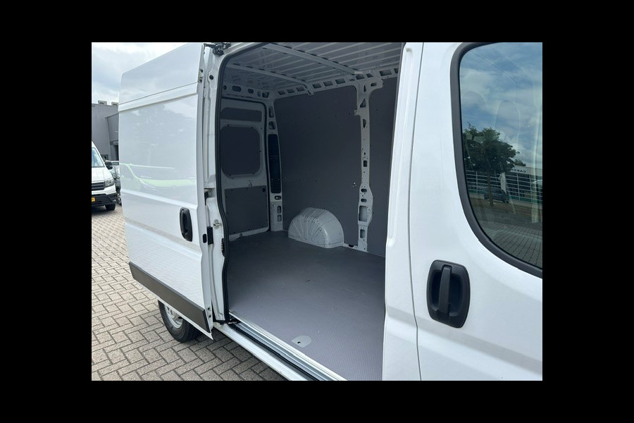 Citroën Jumper 2.2 BlueHDi 140pk L2H2 Zwaar 3.5t > Trekhaak/Camera/Cruise control...