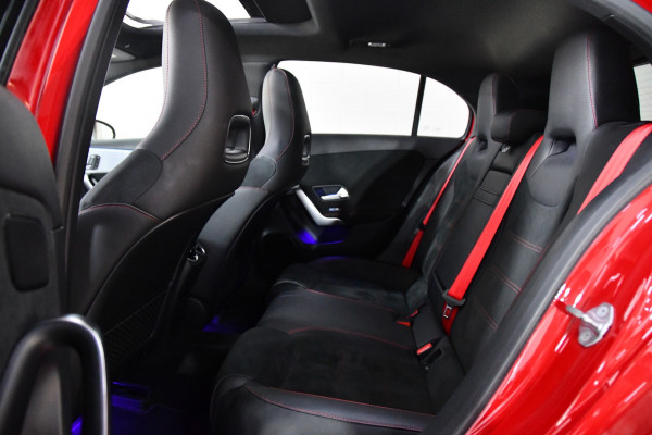 Mercedes-Benz A-Klasse 200 Business Solution AMG, BOMVOL,Pano,Sfeer,Burmester