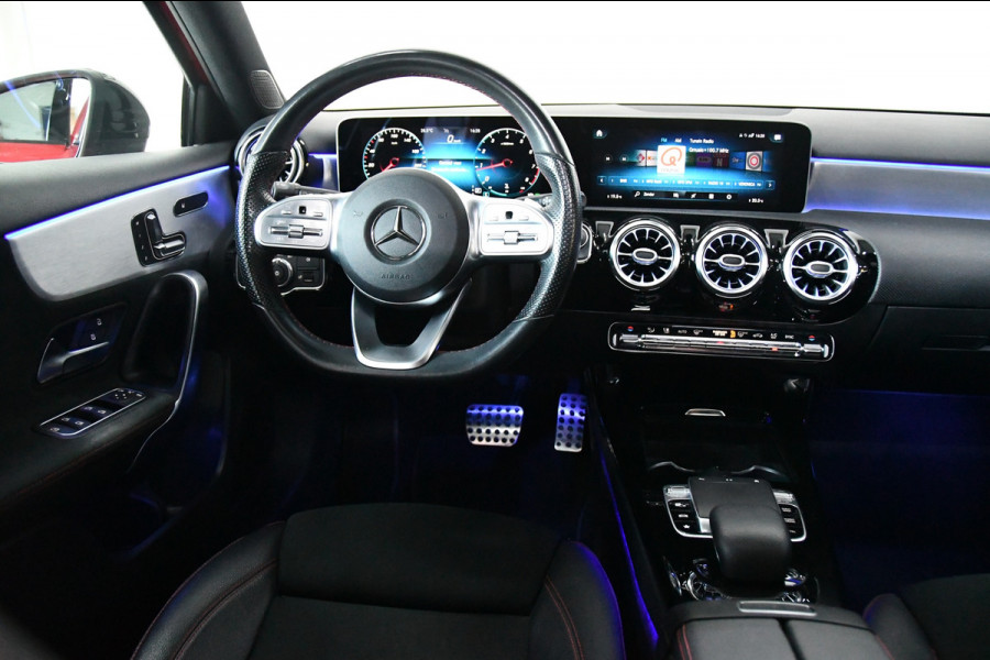 Mercedes-Benz A-Klasse 200 Business Solution AMG, BOMVOL,Pano,Sfeer,Burmester