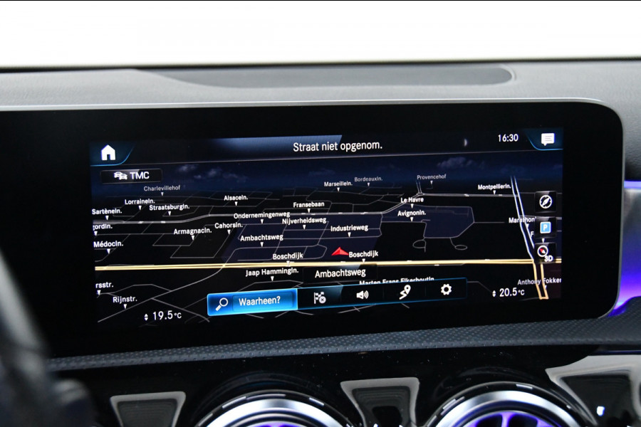 Mercedes-Benz A-Klasse 200 Business Solution AMG, BOMVOL,Pano,Sfeer,Burmester