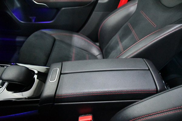 Mercedes-Benz A-Klasse 200 Business Solution AMG, BOMVOL,Pano,Sfeer,Burmester