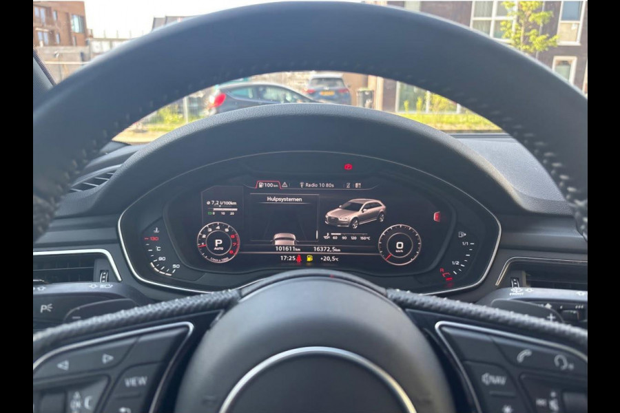 Audi A4 Avant 40 TFSI Sport S line black edition 190 PK | Zwart optiek | Stoelverwarming | Virtual Cockpit | 19 Inch Audi Sport velgen | Climate Controle