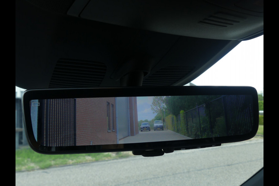 Mercedes-Benz V-Klasse 300d AMG Dubbel Cabine Elek stoelen LED/Trekhaak/LEER