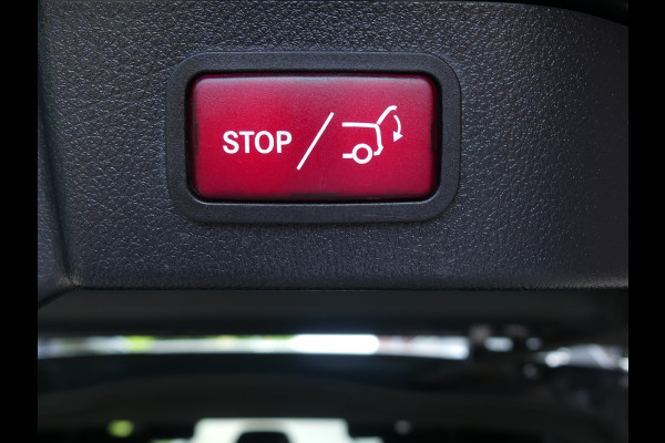 Mercedes-Benz V-Klasse 300d AMG Dubbel Cabine Elek stoelen LED/Trekhaak/LEER