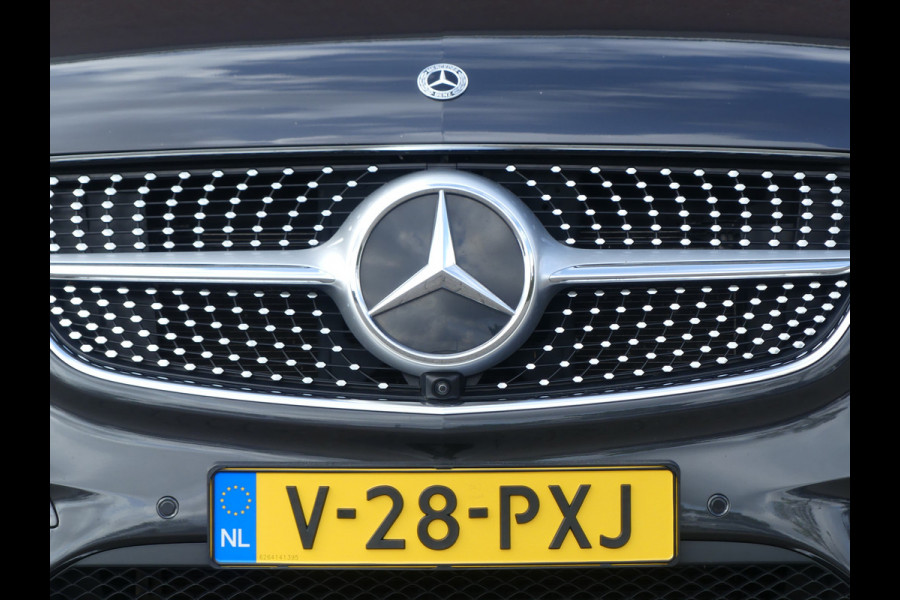 Mercedes-Benz V-Klasse 300d AMG Dubbel Cabine Elek stoelen LED/Trekhaak/LEER