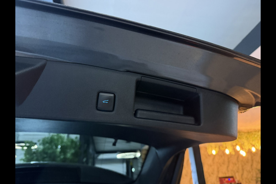 Ford Kuga 2.5 ST-Line FHEV|Uniek|1.600KG Trekgewicht|Full-Hybride|Camera|Blindspot|Keyless|Navi|LED|Elek. Achterklep|Rijklaar
