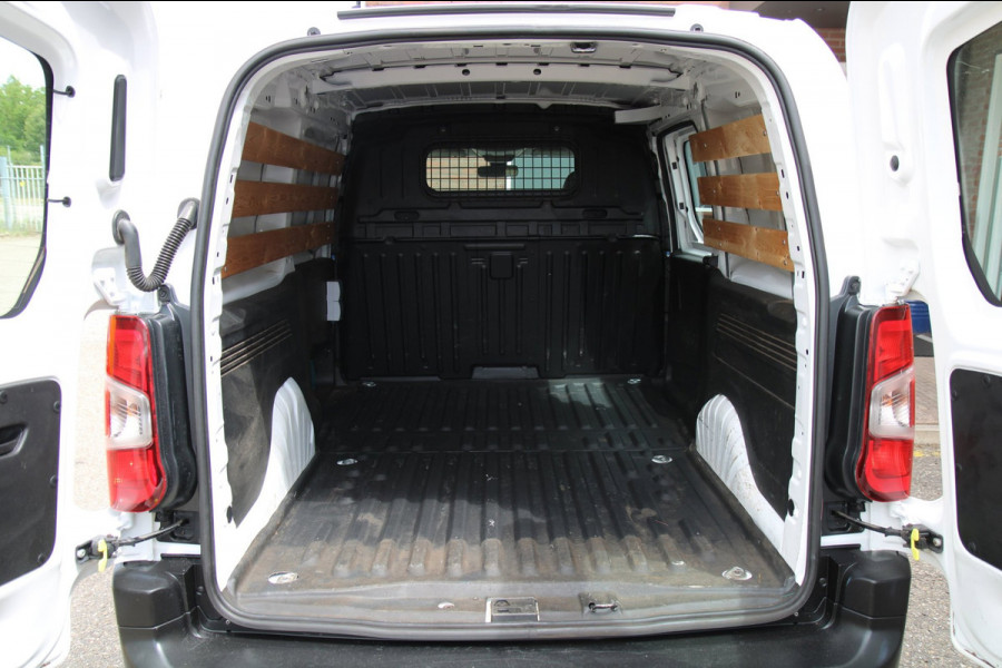 Opel Combo 1.5D L2H1 Edition / Multi stuur / App connect navi / cruise / trekhaak