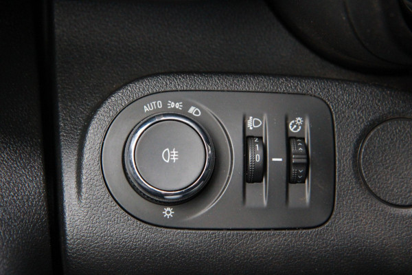 Opel Combo 1.5D L2H1 Edition / Multi stuur / App connect navi / cruise / trekhaak