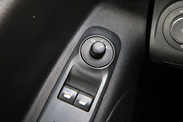 Opel Combo 1.5D L2H1 Edition / Multi stuur / App connect navi / cruise / trekhaak