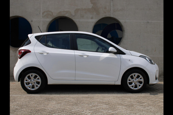 Hyundai i10 1.0i Comfort | APPLE CARPLAY / ANDROID AUTO | PARKEERSENSOREN ACHTER | CRUISE CONTROL |