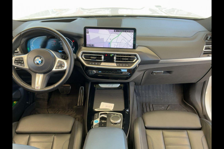 BMW iX3 High Executive 80 kWh | M Pakket | Panoramadak | 360 graden camera | Sportstoelen | Harman/kardon | Keyless entry | Elektrische achterklep | Stoelverwarming | Head Up Display