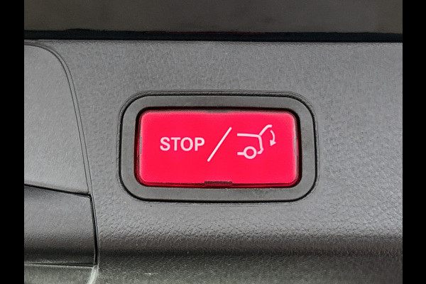 Mercedes-Benz B-Klasse 180 Business Solution Luxury Trekhaak | Parkeerpakket met achteruitrijcamera | Ledkoplampen | Sfeerverlichting | Stoelverwarming. Inclusief 24 maanden MB Certified garantie voor Europa.
