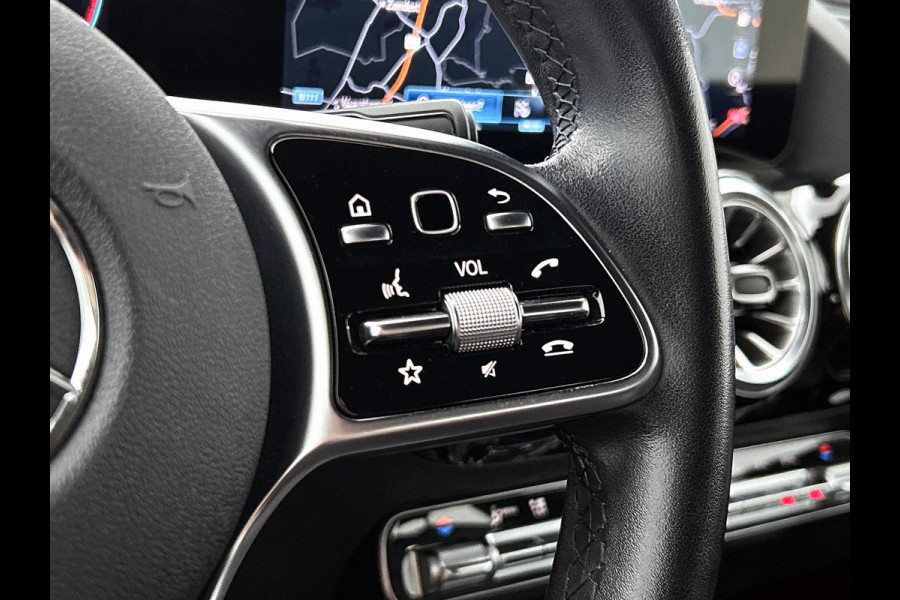 Mercedes-Benz B-Klasse 180 Business Solution Luxury Trekhaak | Parkeerpakket met achteruitrijcamera | Ledkoplampen | Sfeerverlichting | Stoelverwarming. Inclusief 24 maanden MB Certified garantie voor Europa.