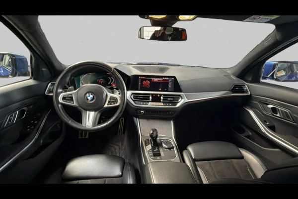 BMW 3 Serie Touring 330i xDrive M-Sport(Goed OndH, Performance pakket, Camera, Navi Pro, Climate Con, Digitale Dash, Etc)