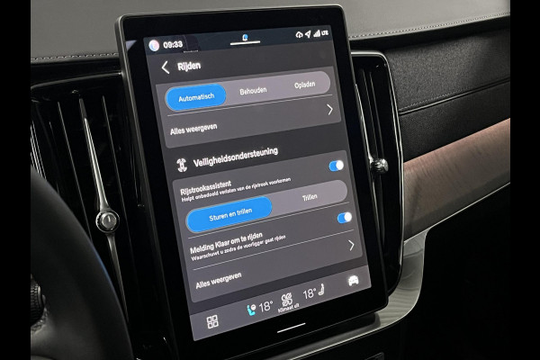 Volvo XC90 2.0 T8 Plug-in hybrid AWD Ultra Dark Luchtvering | Bowers & Wilkins | Adapt. cruise | Open dak | Massage | 360 camera | Head-up | Stoelventilatie/-verwarming | 22" wielen