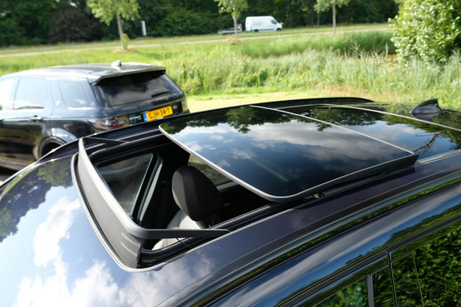 BMW iX3 High Executive 80 kWh | M Sport | Panoramadak | Trekhaak wegklapbaar | Harman/kardon | Keyless entry | Sportstoelen | Stoelverwarming | 360 graden camera | Head Up Display