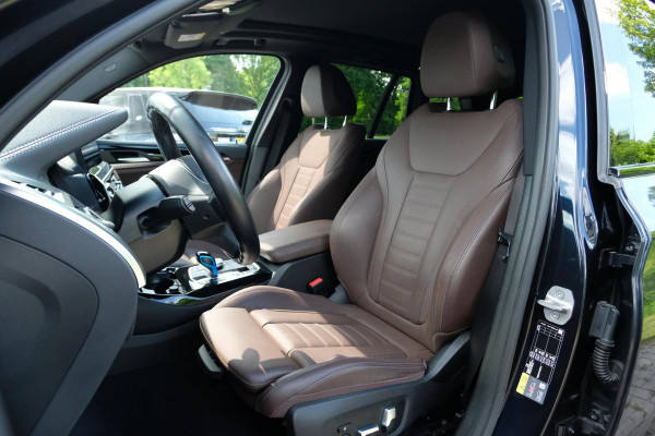 BMW iX3 High Executive 80 kWh | M Sport | Panoramadak | Trekhaak wegklapbaar | Harman/kardon | Keyless entry | Sportstoelen | Stoelverwarming | 360 graden camera | Head Up Display