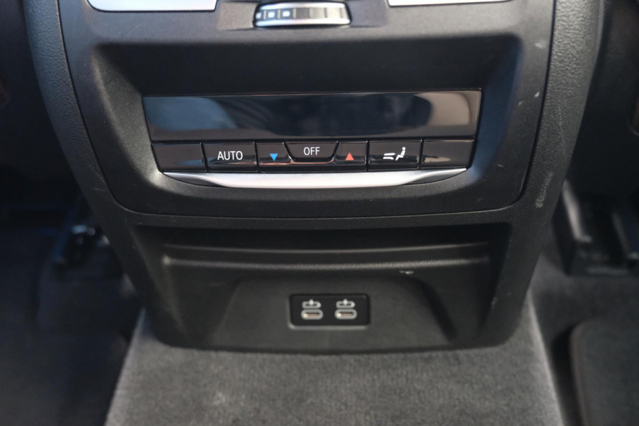 BMW iX3 High Executive 80 kWh | M Sport | Panoramadak | Trekhaak wegklapbaar | Harman/kardon | Keyless entry | Sportstoelen | Stoelverwarming | 360 graden camera | Head Up Display