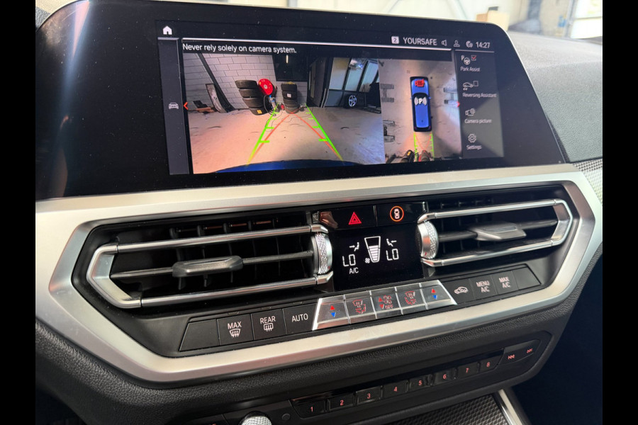 BMW 3 Serie Touring 330i xDrive M-Sport(Goed OndH, Performance pakket, Camera, Navi Pro, Climate Con, Digitale Dash, Etc)