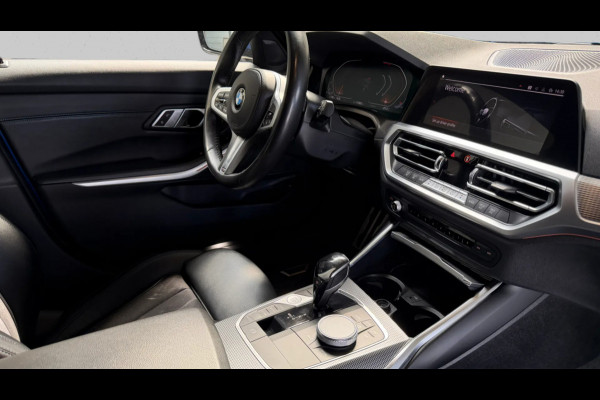 BMW 3 Serie Touring 330i xDrive M-Sport(Goed OndH, Performance pakket, Camera, Navi Pro, Climate Con, Digitale Dash, Etc)