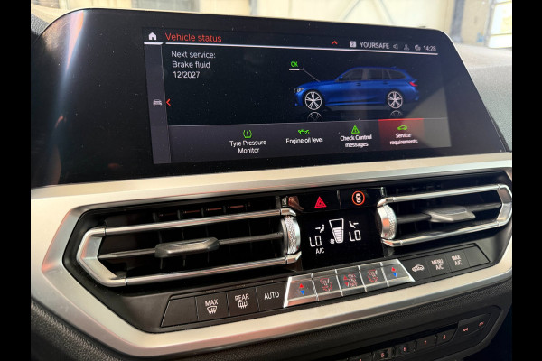 BMW 3 Serie Touring 330i xDrive M-Sport(Goed OndH, Performance pakket, Camera, Navi Pro, Climate Con, Digitale Dash, Etc)