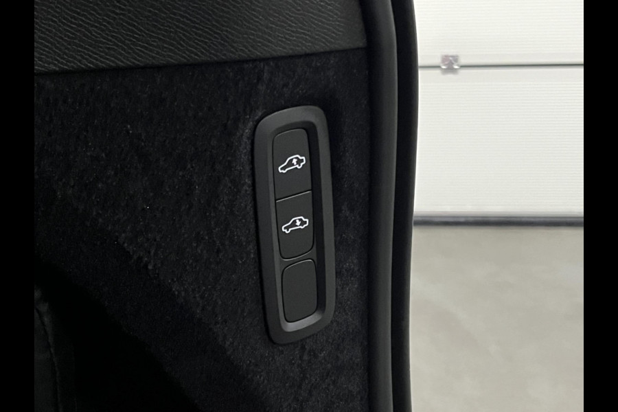 Volvo XC90 2.0 T8 Plug-in hybrid AWD Ultra Bright Luchtvering | Adapt. cruise | Open dak | Massage | Harman/Kardon | Stoelverwarming/-ventilatie | 360 camera | Head-up