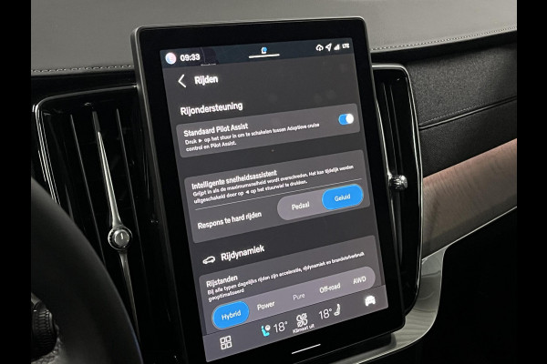 Volvo XC90 2.0 T8 Plug-in hybrid AWD Ultra Dark Luchtvering | Bowers & Wilkins | Adapt. cruise | Open dak | Massage | 360 camera | Head-up | Stoelventilatie/-verwarming | 22" wielen