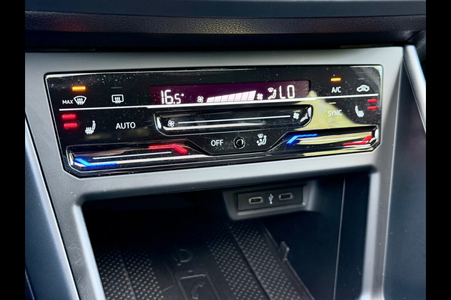 Volkswagen Taigo 1.5 TSI 3xR-Line Pano/Camera/AppleCarPlay
