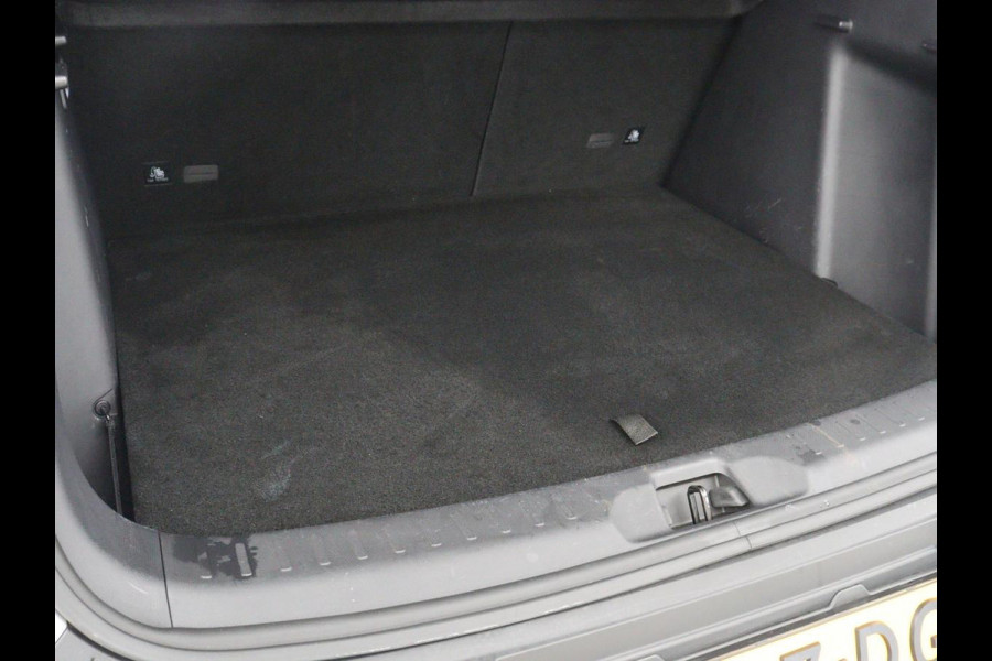 BYD ATTO 3 Comfort 60 kWh | Warmtepomp | 92.5% SOH | 3-Fase | Panoramadak | Adaptive cruise | 360 camera | DAB+ | Carplay | Dodehoek detectie | Leder