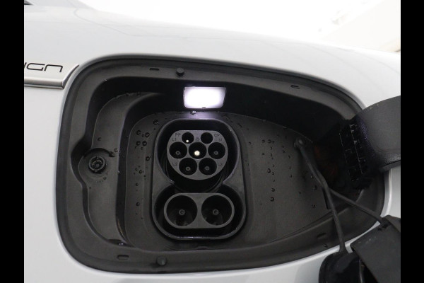 BYD ATTO 3 Comfort 60 kWh | Warmtepomp | 92.5% SOH | 3-Fase | Panoramadak | Adaptive cruise | 360 camera | DAB+ | Carplay | Dodehoek detectie | Leder