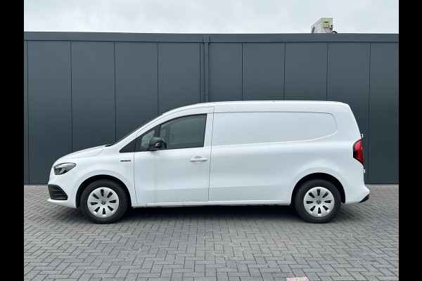 Mercedes-Benz eCitan 112 Pro L2H1 / 51 kWh / RIJKLAAR !! / 3.369 KM / High Performance LED-koplampen / CAMERA / ECC / CRUISE / TREKHAAK / STOELVERWAR