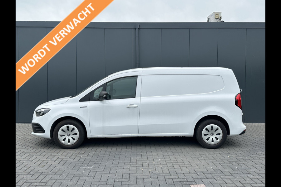 Mercedes-Benz eCitan 112 Pro L2H1 / 51 kWh / RIJKLAAR !! / 3.369 KM / High Performance LED-koplampen / CAMERA / ECC / CRUISE / TREKHAAK / STOELVERWAR