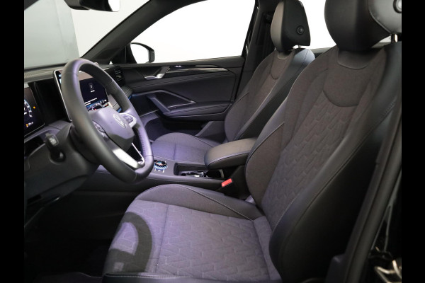 Volkswagen Tiguan 1.5 eTSI Life Edition 130 pk Automaat (DSG) | Verlengde garantie | Navigatie | Panoramadak | Trekhaak (wegklapbaar) | Parkeersensoren (Park assist) | Achteruitrijcamera |
