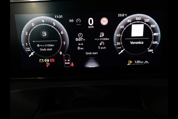 Volkswagen Tiguan 1.5 eTSI Life Edition 130 pk Automaat (DSG) | Verlengde garantie | Navigatie | Panoramadak | Trekhaak (wegklapbaar) | Parkeersensoren (Park assist) | Achteruitrijcamera |