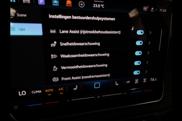 Volkswagen Tiguan 1.5 eTSI Life Edition 130 pk Automaat (DSG) | Verlengde garantie | Navigatie | Panoramadak | Trekhaak (wegklapbaar) | Parkeersensoren (Park assist) | Achteruitrijcamera |